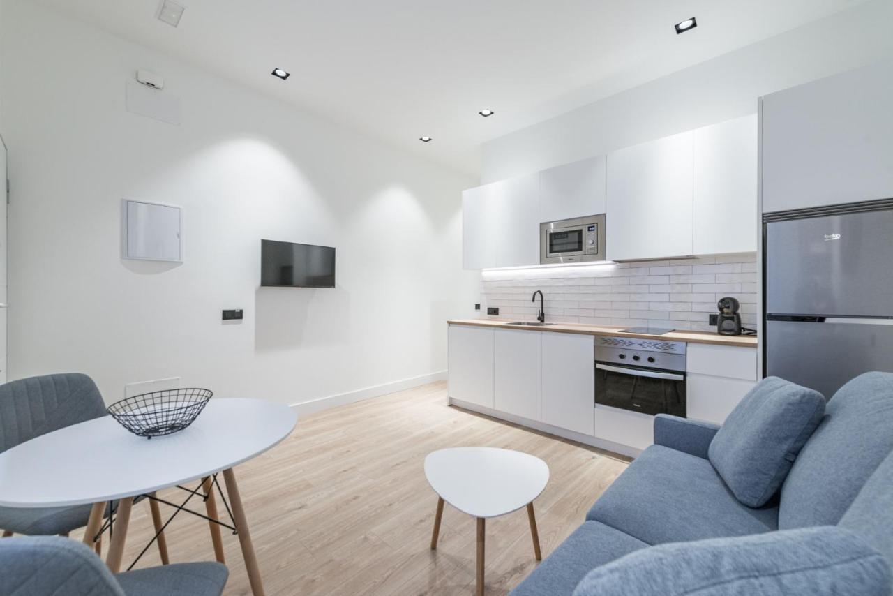Apartament Jes B Close To Bernabeu Stadium Madrid Exterior photo