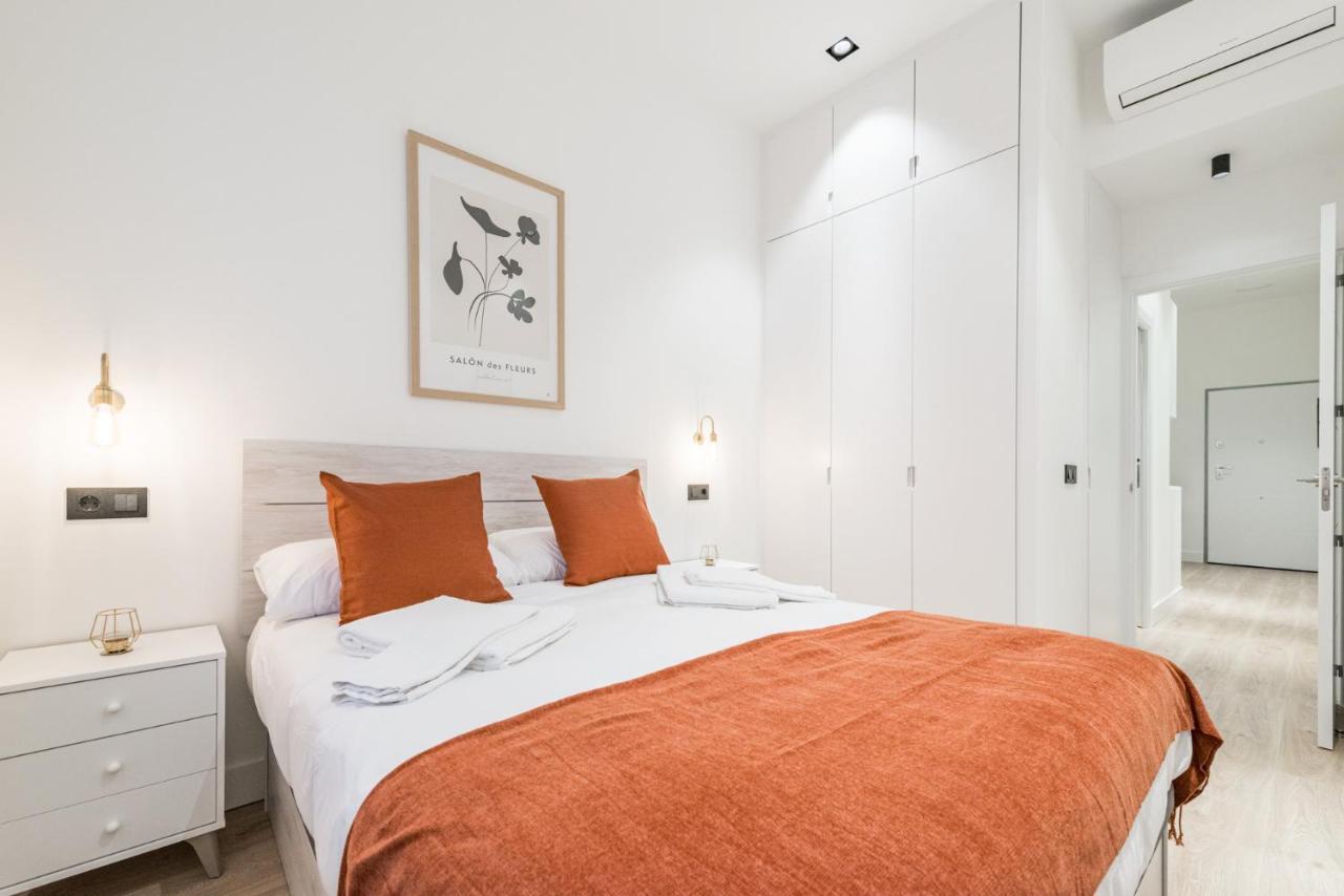 Apartament Jes B Close To Bernabeu Stadium Madrid Exterior photo
